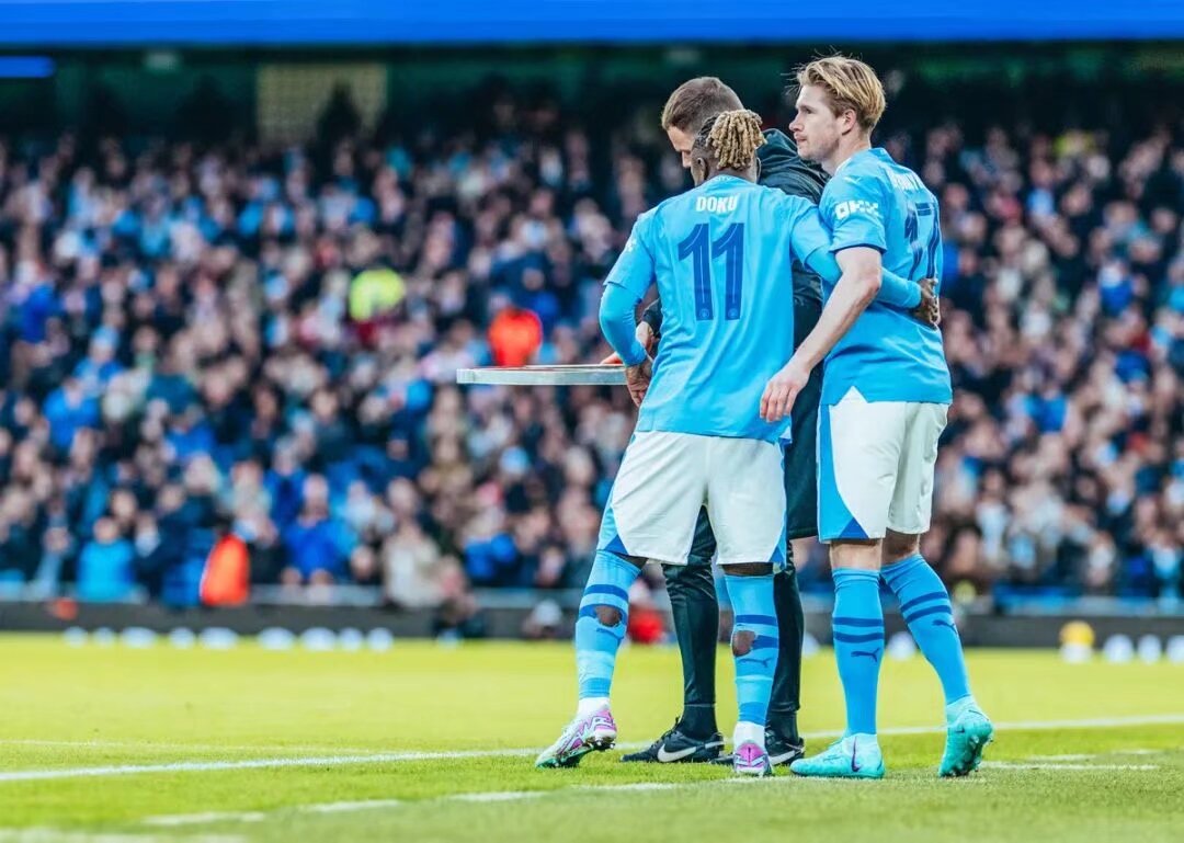 美记：科尔不喜欢库明加的打球方式，他们互相看不顺眼